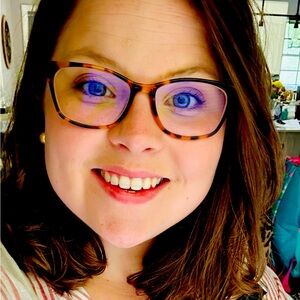 Meet your Posher, Mikaela
